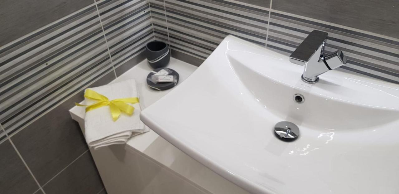 Suite Villa Laura Bologna Bagian luar foto