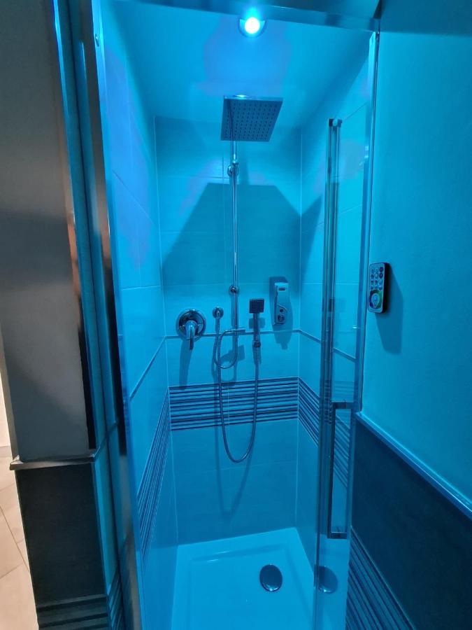 Suite Villa Laura Bologna Bagian luar foto